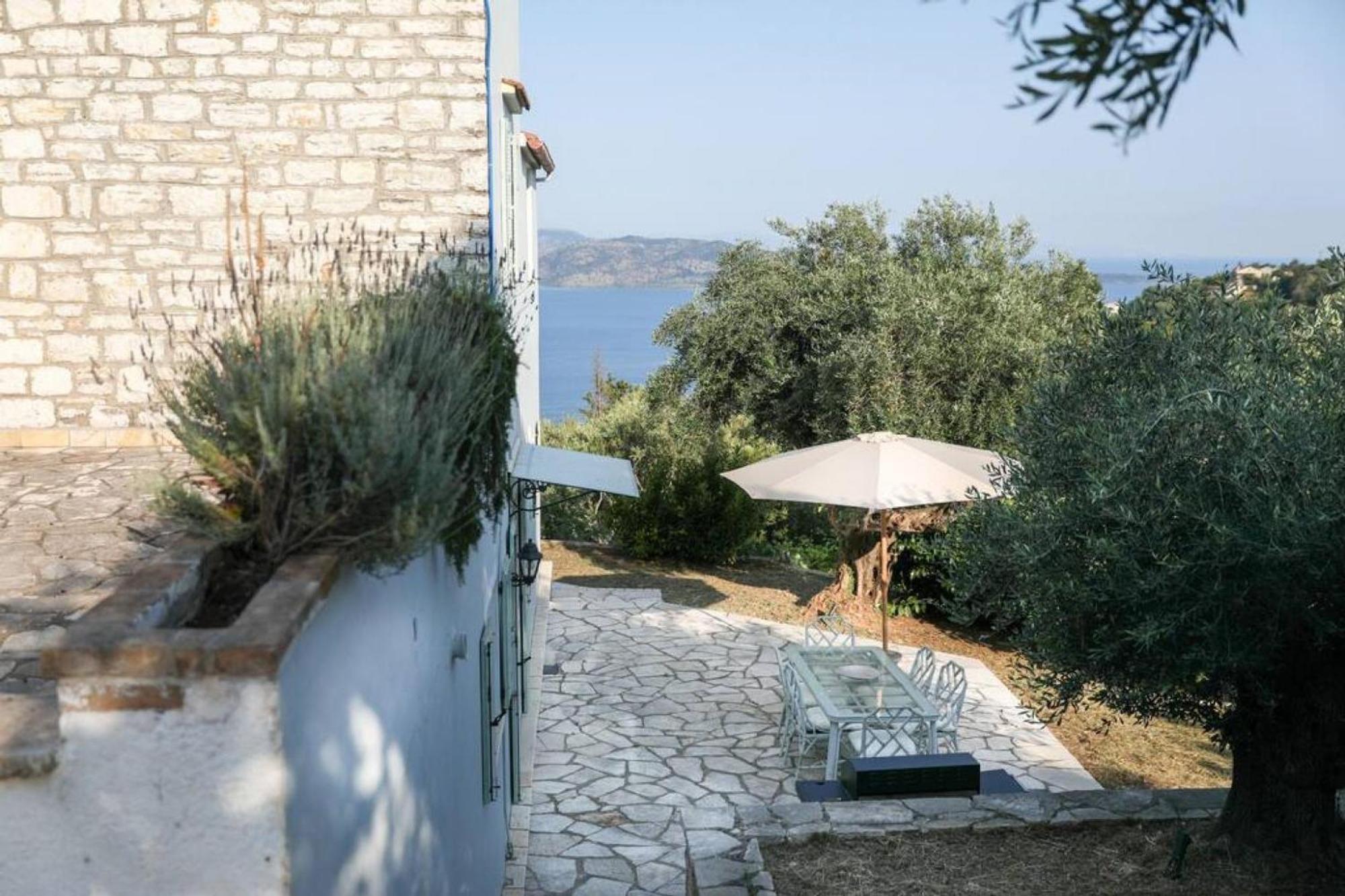 Sinies Stone Cottage - Ne Corfu Agnícini Kültér fotó